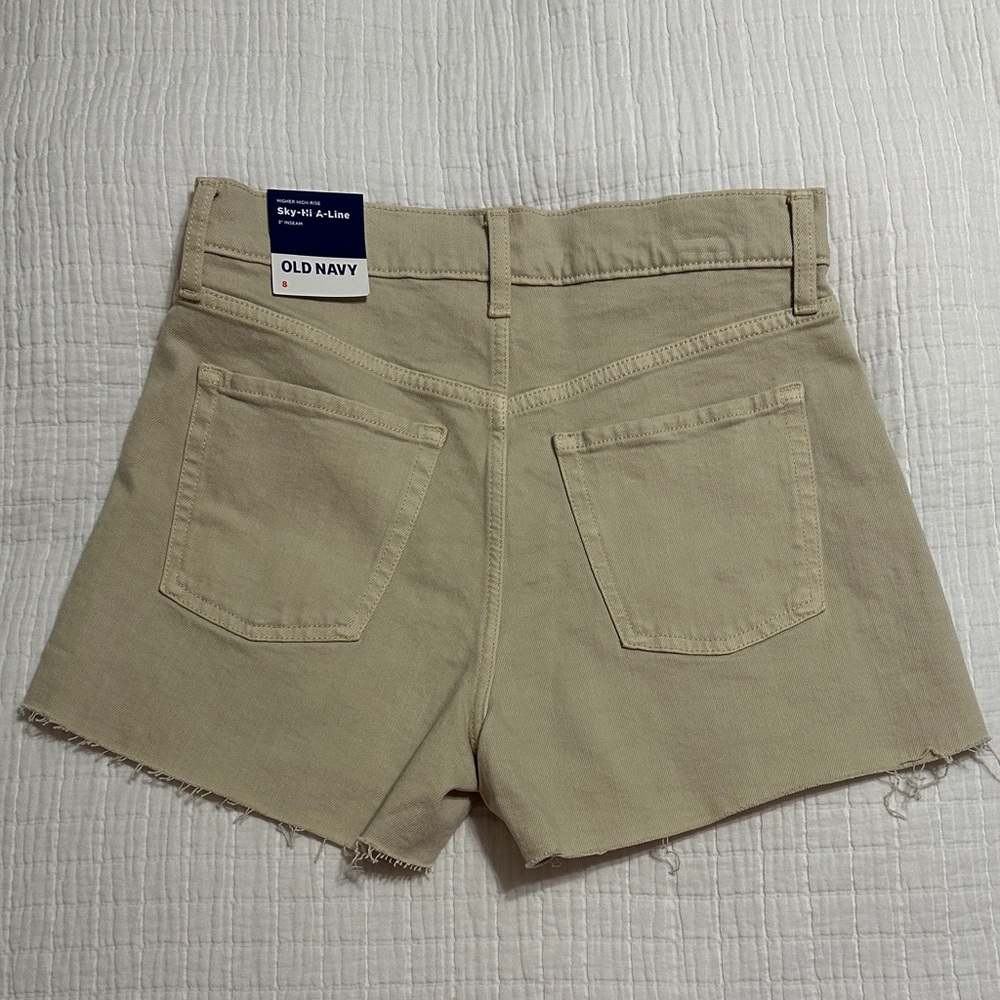 Old Navy Sky-Hi A-Line Shorts - Picture 2 of 6